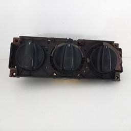 Comando De Ar Golf 1995 A 1998 Para Retirada De Peças 