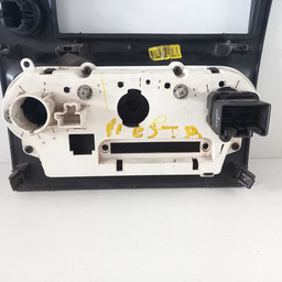 MOLDURA DO RÁDIO COM COMANDO DE AR FORD FIESTA 2003 A 2012