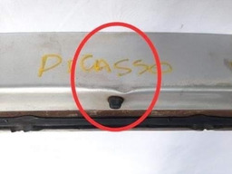 TAMPA TRASEIRA XSARA PICASSO 1998 A 2012 DETALHE