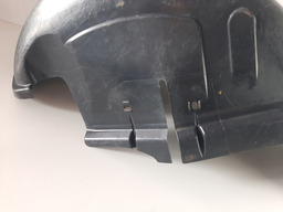 PARABARRO TRASEIRO DIR. PARTE TRÁS  MEGANE GT 07/ 13 DETALHE