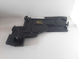 DEFLETOR PAINEL DIREITO PEUGEOT 208 2013 A 2019 DETALHE