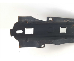 ALMA LÂMINA PARACHOQUE TRAS CORSA HACHT 95/10 DETALHE 