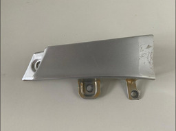 Acabamento Inferior Lanterna Direita Captiva 2008 A 2015