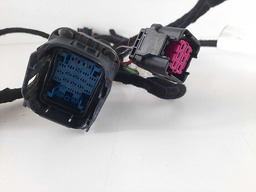 CHICOTE PORTA TRASEIRA ESQUERDA JEEP RENEGADE 17/21 DETALHE