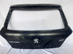 Tampa Traseira Peugeot 307 2001 A 2012 Pequeno Detalhe 