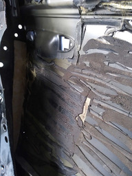 PORTA DIANTEIRA ESQUERDA PASSAT B6 2006 2007 A 2010 DETALHES