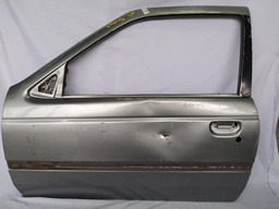 Porta Dianteira Esquerda Volkswagen Logus 1993 A 97 Detalhe