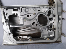 PORTA ESQUERDA LOGUS DETALHES 