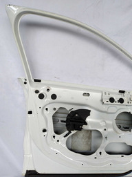 PORTA DIANTEIRO ESQUERDO  CITROEN  C4 LOUNGE 13 A 18 DETALHE