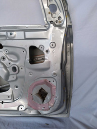 PORTA DIANTEIRA ESQUERDA ONIX PRISMA 2013 2014 A 20 AVARIA 