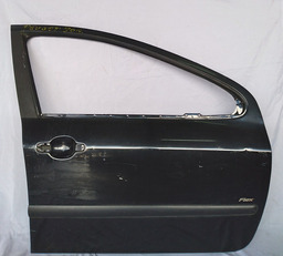 Porta Dianteira Direita Peugeot 307 2005 A 2012 Detalhes 