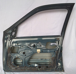 PORTA DIANTEIRA DIREITA CLIO 2000 2001 A 2012