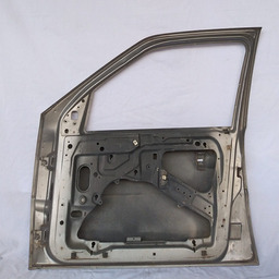 PORTA DIANTEIRA DIREITA SEVEIRO BOLA 95 A 05 COM DETALHES 