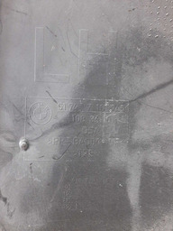 PARA BARRO MENOR CAIXA FRONTAL LADO ESQUERDO BMW X5 2011 