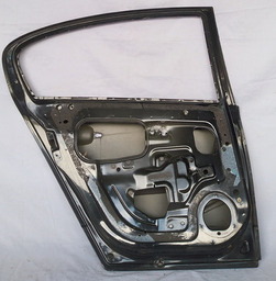 PORTA TRASEIRA ESQUERDA VECTRA ELITE 06 A 11 COM DETALHES 