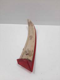 REFLETOR ESQUERDO PARACHOQUE TRASEIRO BMW X5 2011 DETALHE