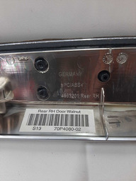 FRISO FORRO DE PORTA TRAS DIREITO BMW X5 2011 PARTE PRATA