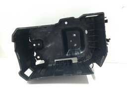 SUPORTE CAIXA BATERIA GM CAPTIVA 3.6 2008 A 2012 DETALHE