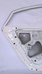 PORTA TRASEIRA ESQUERDA HB20 SEDAN 2013 2014 A 2019 AVARIA 