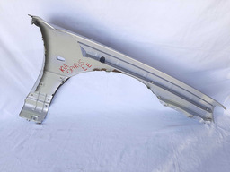 PARALAMA ESQUERDO OPIRUS 2005 2006 A 2011 DETALHE 