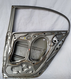 PORTA TRASEIRA DIREITA CIVIC 2007 2008 A 2011DETALHE