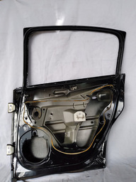 PORTA TRASEIRA DIREITA PEUGEOT HATCH/SEDAN 307 01A12 DETALHE