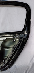 PORTA TRASEIRA DIREITA PEUGEOT HATCH/SEDAN 307 01A12 DETALHE