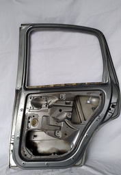 PORTA TRASEIRA DIREITA CITROEN C3 2003 2004 A 2012 DETALHE 