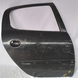 Porta Traseira Direita Peugeot 206 98 A 09 Com Detalhes 