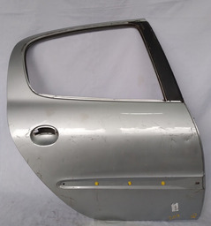 Porta Traseira Esquerda Peugeot 206 98 A 09 Com Detalhes 