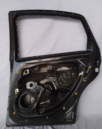 PORTA TRASEIRA DIREITA LINEA 2009 2010 A 2016