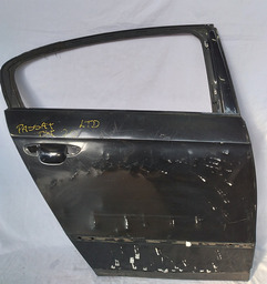 PORTA TRASEIRA DIREITA PASSAT B6 2006 2006 A 2010 AVARIA 