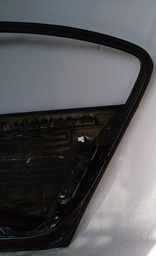 PORTA TRASEIRA DIREITA PASSAT B6 2006 2006 A 2010 AVARIA 