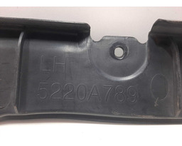 ACABAMENTO PARA LAMA ESQUERDO MITSUBISHI OUTLANDER 3.0 2008