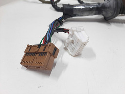 CHICOTE PORTA DIANTEIRA DIREITA OUTLANDER 3.0 2008 DETALHE