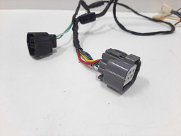 CHICOTE PORTA TRASEIRA ESQUERDA OUTLANDER 3.0 2008 DETALHE