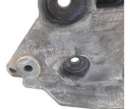 SUPORTE DA BOMBA HIDRÁULICA DISCOVERY 3 2.7 2006 A 2009