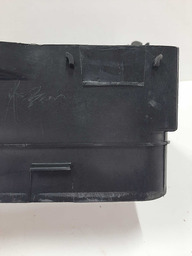 ACABAMENTO BASE BATERIA LAND ROVER DISCOVERY 3 2006 A 2009