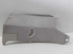 Acabamento Coluna Cinto Tras Direito Discovery 3 06 Detalhe