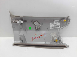 ACABAMENTO COLUNA CINTO TRAS DIREITO DISCOVERY 3 06 DETALHE