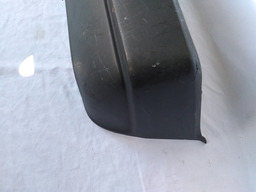 PARACHOQUE TRASEIRO UNO 1984 A 2003 DETALHE