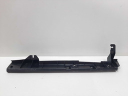 Suporte Acabamento Direito Porta Mala Discovery 3 2006 A 09