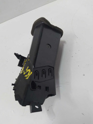 DIFUSOR DE AR ESQUERDO FORD KA SEDAN  2015 A 2021 DETALHE 