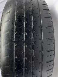 PNEU BRIDGESTONE DUELER 215/65R16 COM BASTANTE DESGASTE