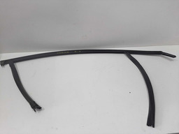 PESTANA CROMADA SUP PORTA DIANT ESQUERDA FUSION 2017 DETALHE