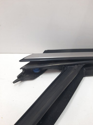 PESTANA SUPERIOR CROMADA TRAS DIREITA FUSION 2014/18 DETALHE