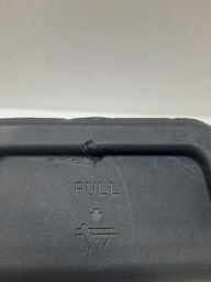 PUXADOR INTERNO TAMPA TRASEIRA FUSION TITANIUM 2017 DETALHE