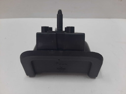 PUXADOR INTERNO TAMPA TRASEIRA FUSION TITANIUM 2017 DETALHE