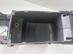 CONSOLE CENTRAL E APOIO DE BRAÇO FUSION TITANIUM 2013/2019