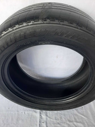PNEU BRIDGESTONE DUELER 235/55R17 DESGASTADO